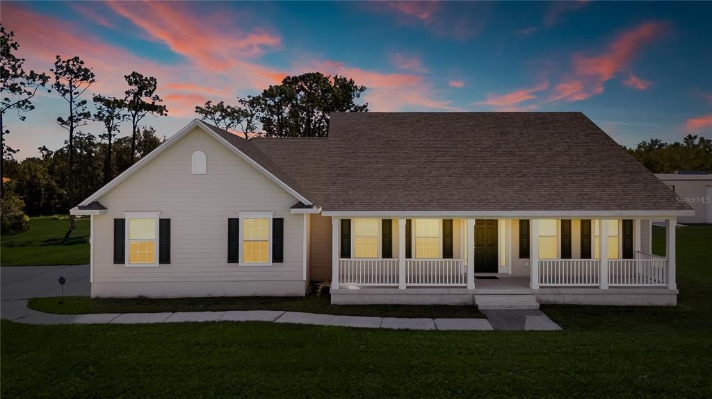 evening view of front of home