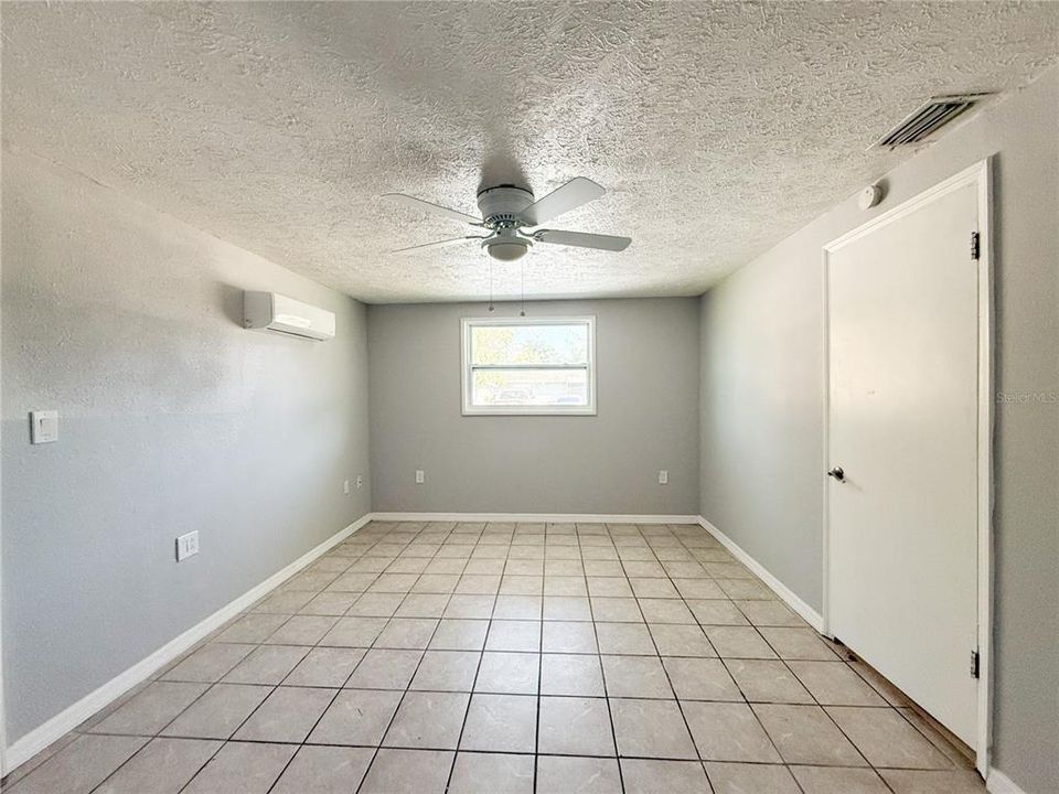 For Sale: $224,900 (3 beds, 1 baths, 1104 Square Feet)