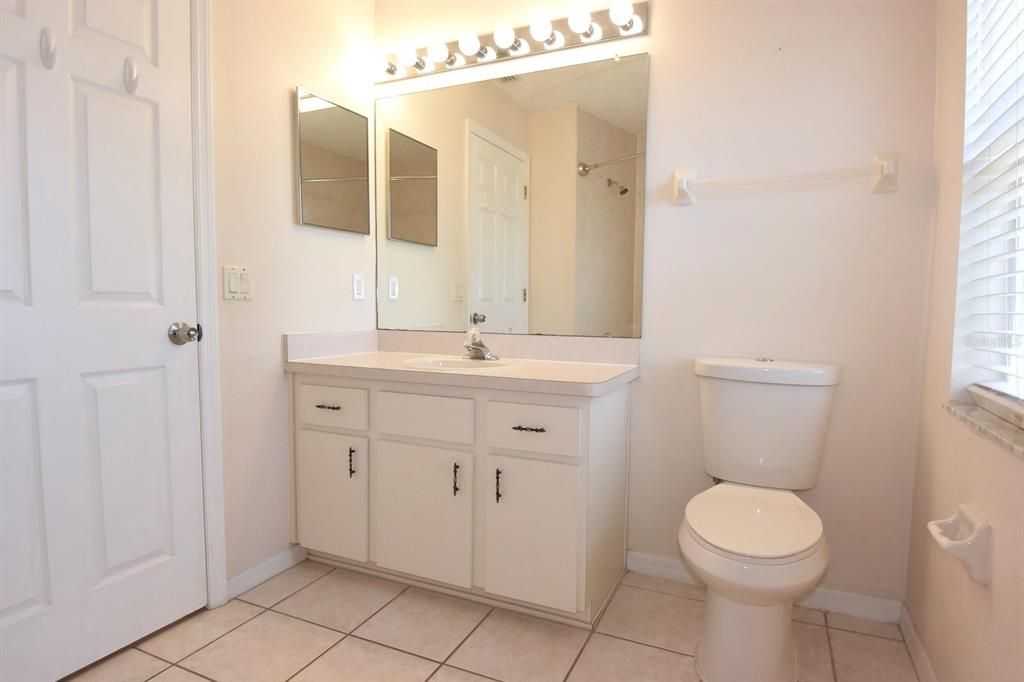 For Sale: $299,900 (3 beds, 2 baths, 1348 Square Feet)