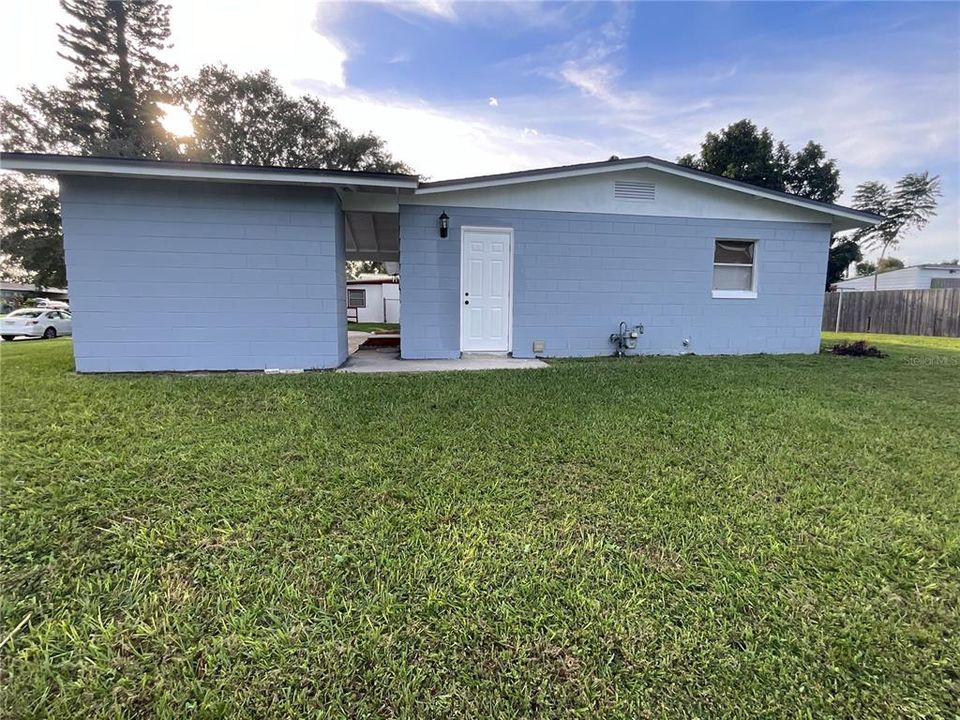 For Sale: $369,995 (4 beds, 2 baths, 1350 Square Feet)