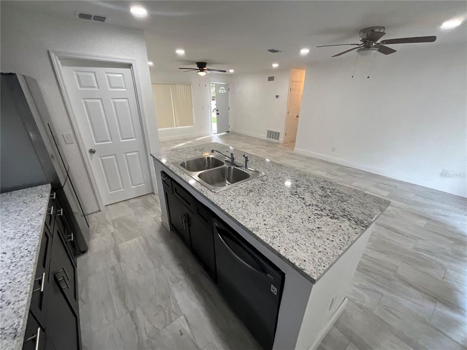 For Sale: $369,995 (4 beds, 2 baths, 1350 Square Feet)