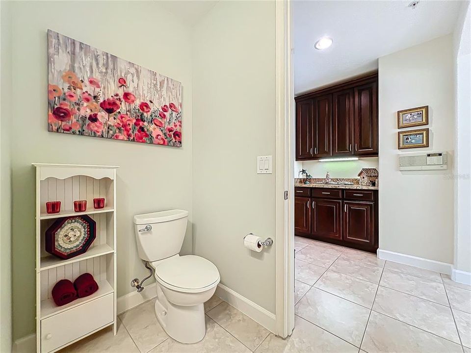 For Sale: $449,000 (3 beds, 3 baths, 2295 Square Feet)