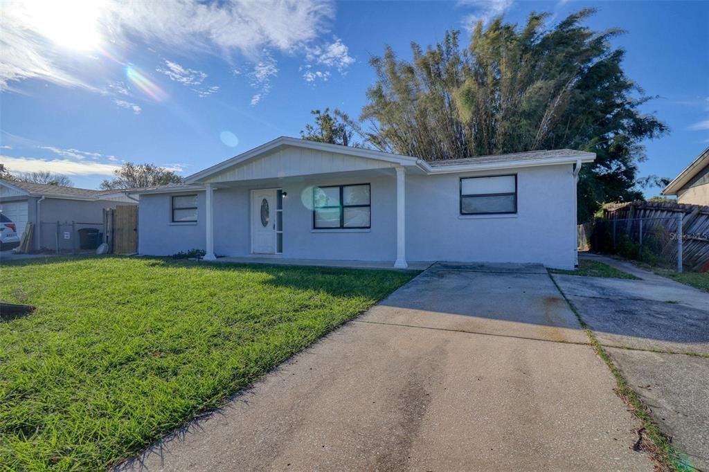 For Sale: $244,900 (3 beds, 1 baths, 1068 Square Feet)