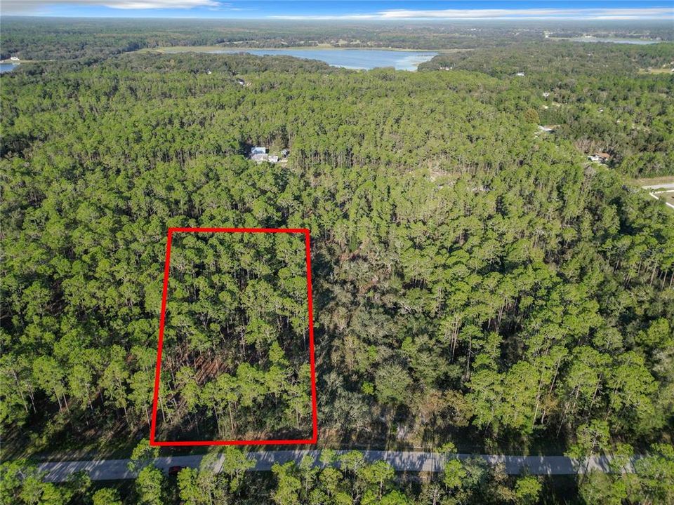 На продажу: $25,900 (0.99 acres)