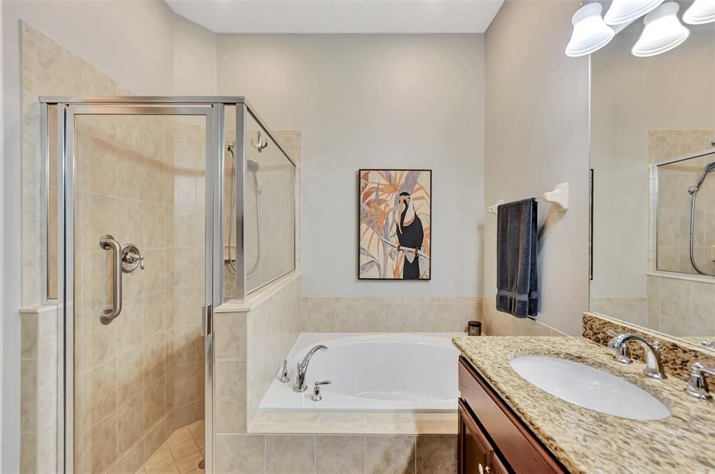 Active With Contract: $348,900 (2 beds, 2 baths, 1557 Square Feet)