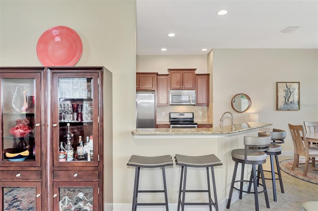 Active With Contract: $348,900 (2 beds, 2 baths, 1557 Square Feet)