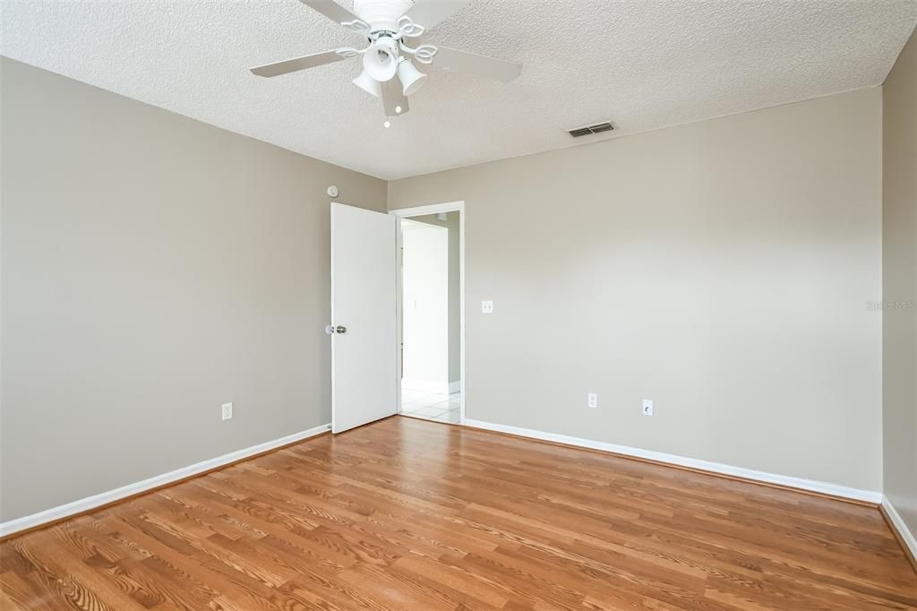 For Rent: $2,295 (3 beds, 2 baths, 1207 Square Feet)