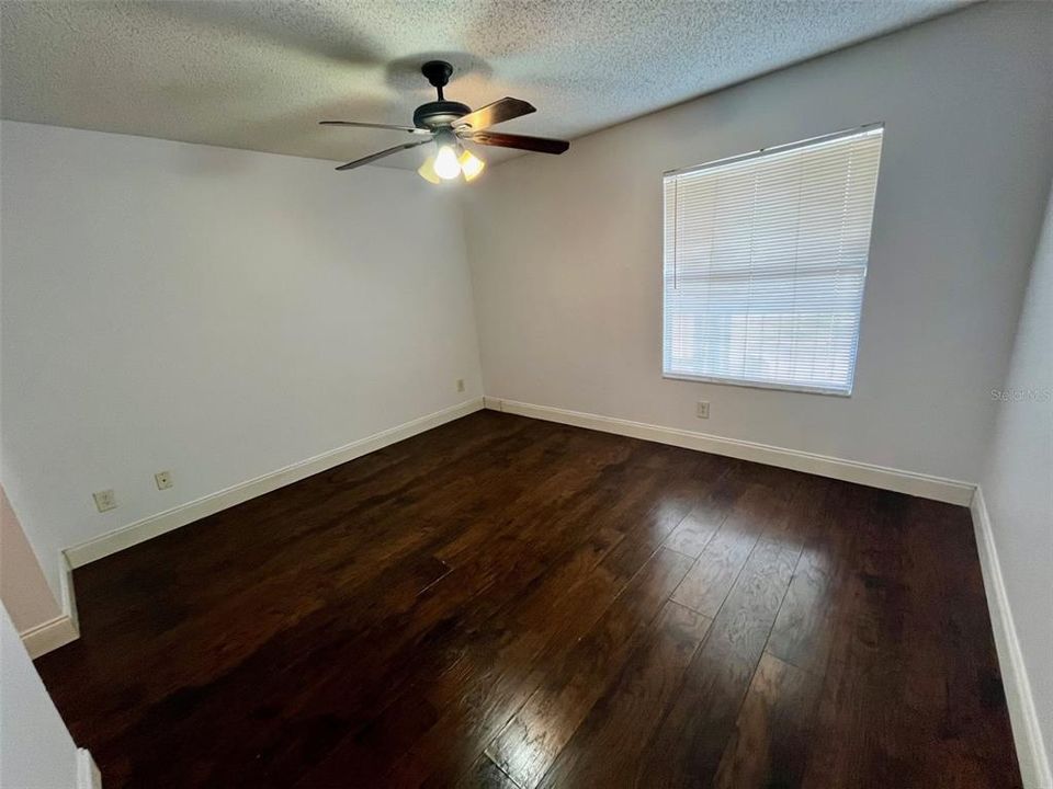 For Sale: $189,000 (2 beds, 2 baths, 1130 Square Feet)