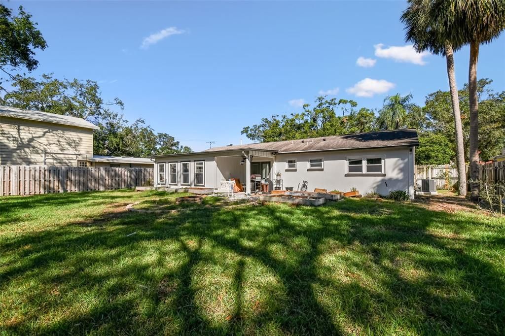 For Sale: $650,000 (3 beds, 2 baths, 1640 Square Feet)