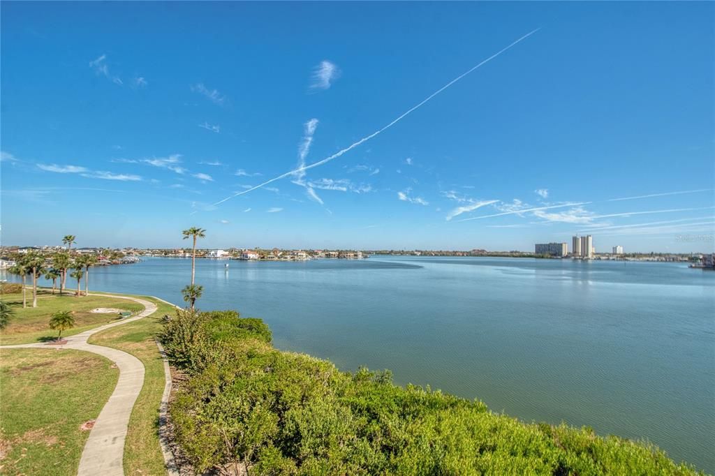 View of walkway around the Key (1.5 mile)