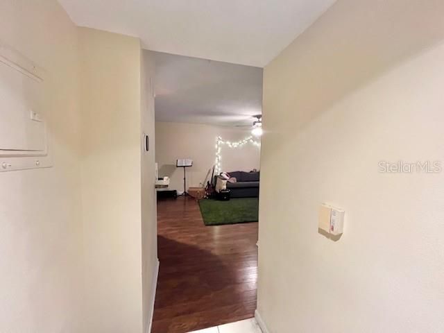 For Rent: $1,450 (1 beds, 1 baths, 750 Square Feet)