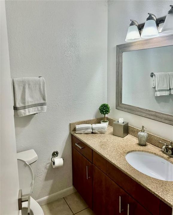 For Rent: $2,490 (2 beds, 2 baths, 971 Square Feet)