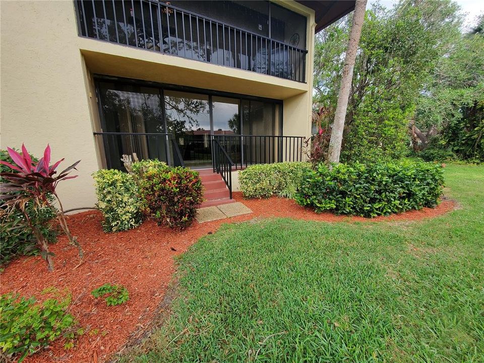 For Sale: $289,990 (2 beds, 2 baths, 1557 Square Feet)