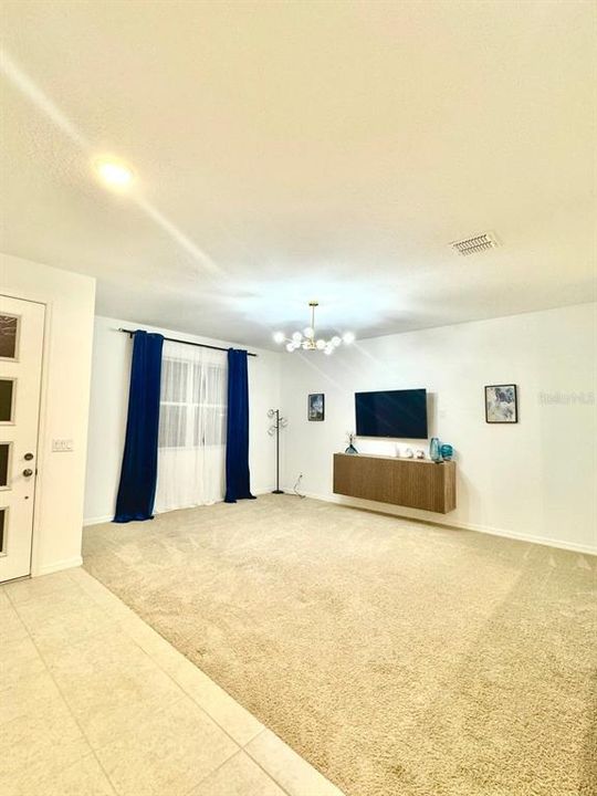 For Rent: $3,500 (4 beds, 2 baths, 2322 Square Feet)