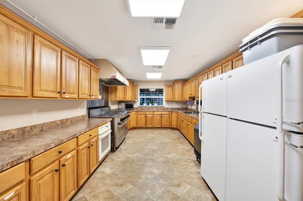 For Sale: $259,000 (2 beds, 2 baths, 1480 Square Feet)