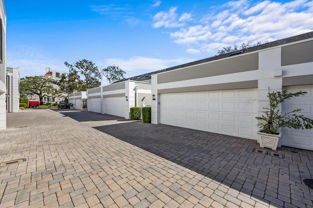 For Sale: $1,350,000 (2 beds, 2 baths, 2222 Square Feet)