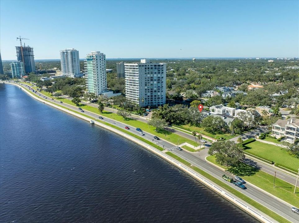 For Sale: $1,350,000 (2 beds, 2 baths, 2222 Square Feet)