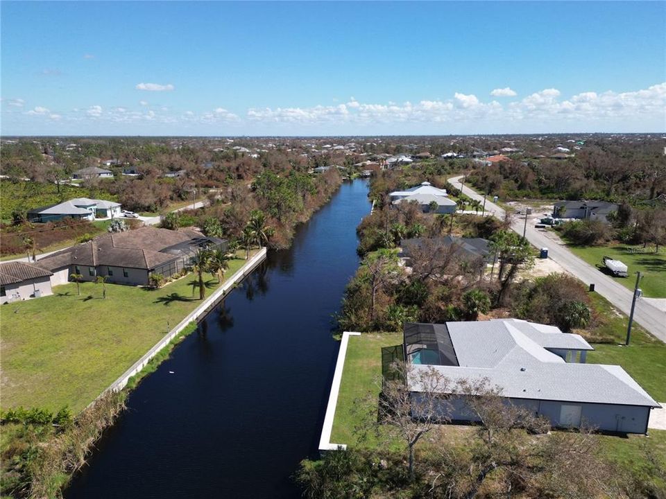 Canal Lot, Gulf Access, Captain Walk