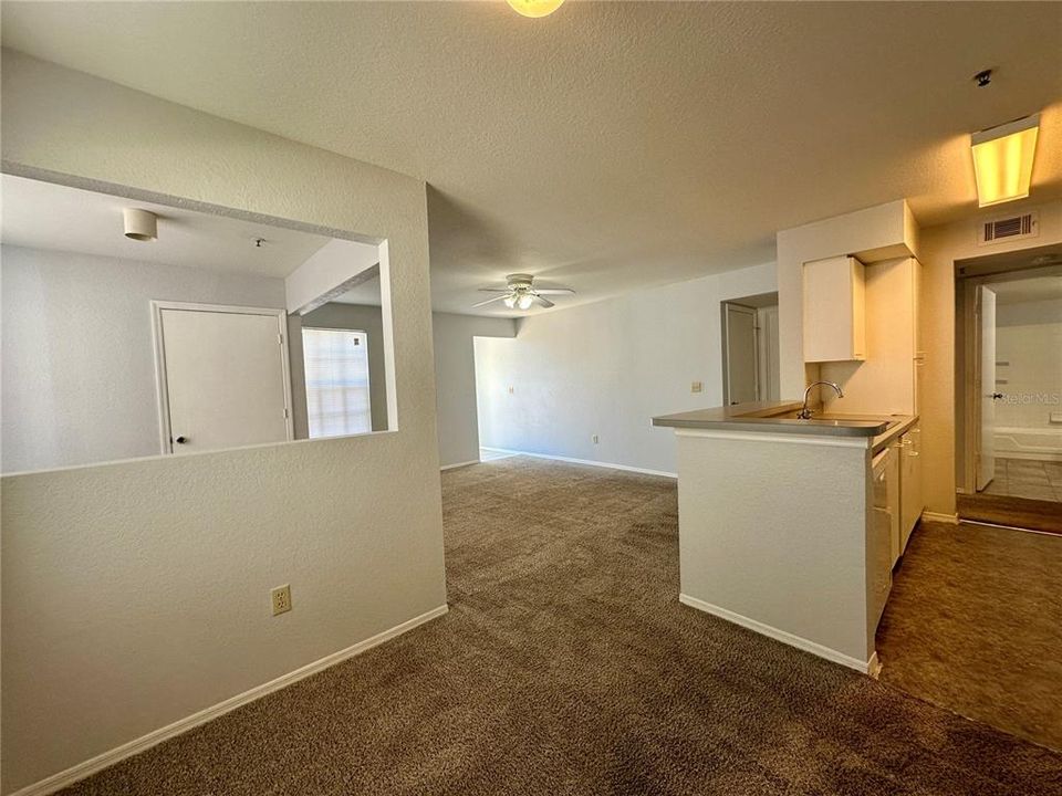 For Rent: $1,700 (2 beds, 2 baths, 1078 Square Feet)