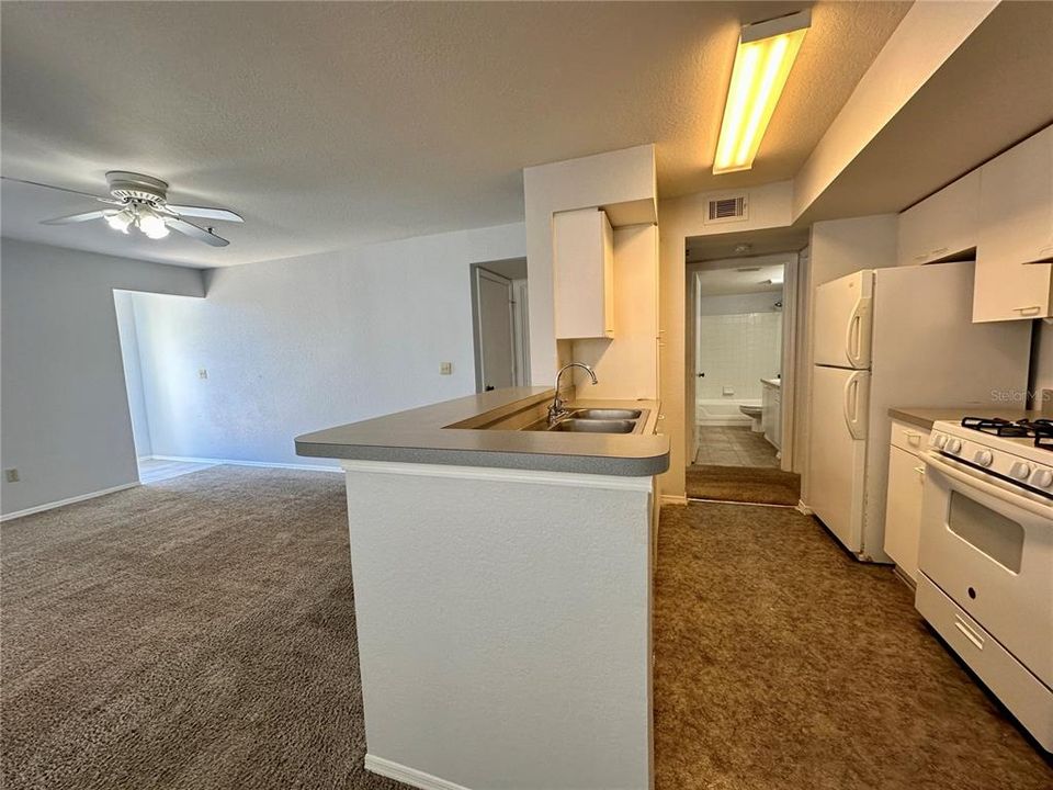 For Rent: $1,700 (2 beds, 2 baths, 1078 Square Feet)