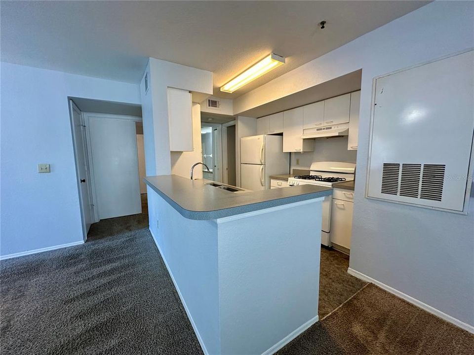 For Rent: $1,700 (2 beds, 2 baths, 1078 Square Feet)