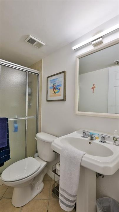 For Sale: $274,500 (2 beds, 2 baths, 1060 Square Feet)