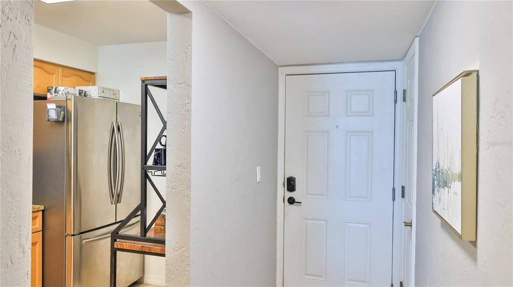 For Sale: $274,500 (2 beds, 2 baths, 1060 Square Feet)