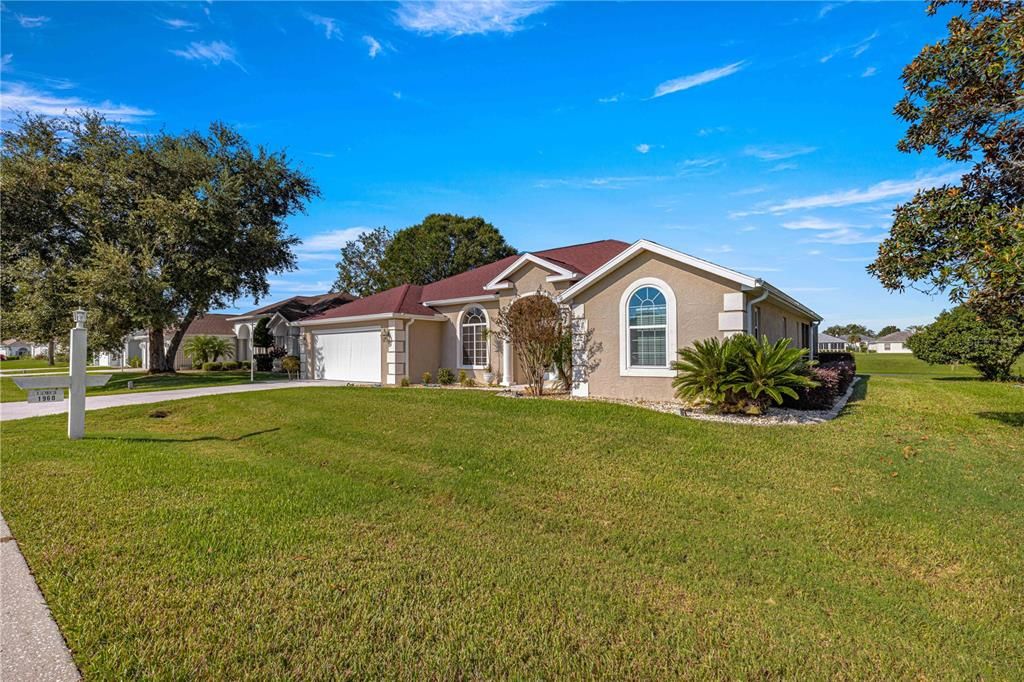 For Sale: $395,000 (3 beds, 2 baths, 1838 Square Feet)