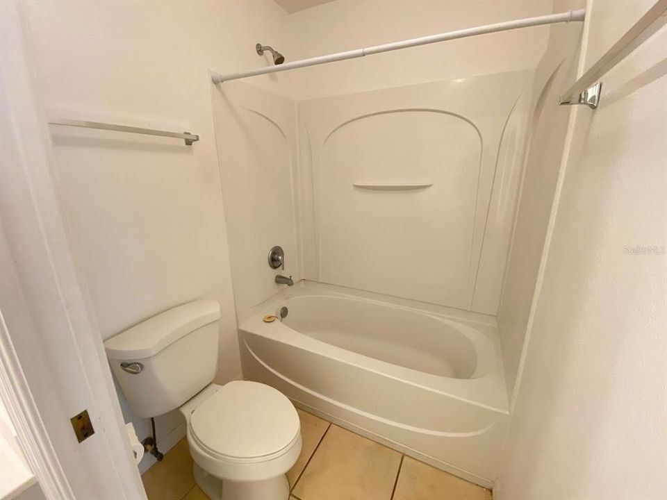 For Sale: $250,000 (3 beds, 2 baths, 1202 Square Feet)