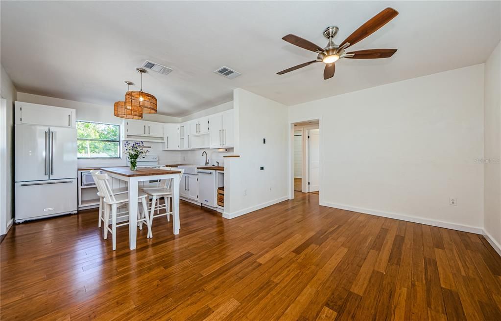 Living Room/Kitchen