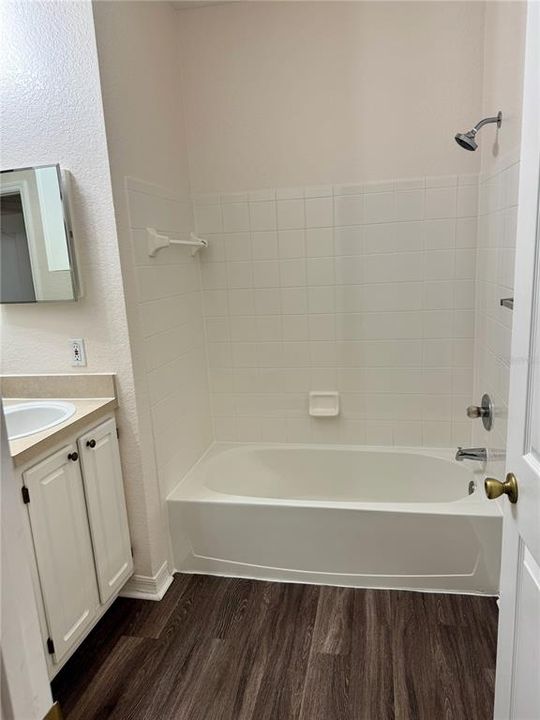 For Rent: $1,425 (1 beds, 1 baths, 672 Square Feet)