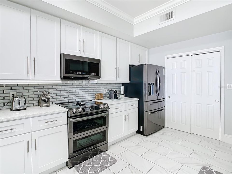 For Sale: $495,000 (3 beds, 2 baths, 2260 Square Feet)