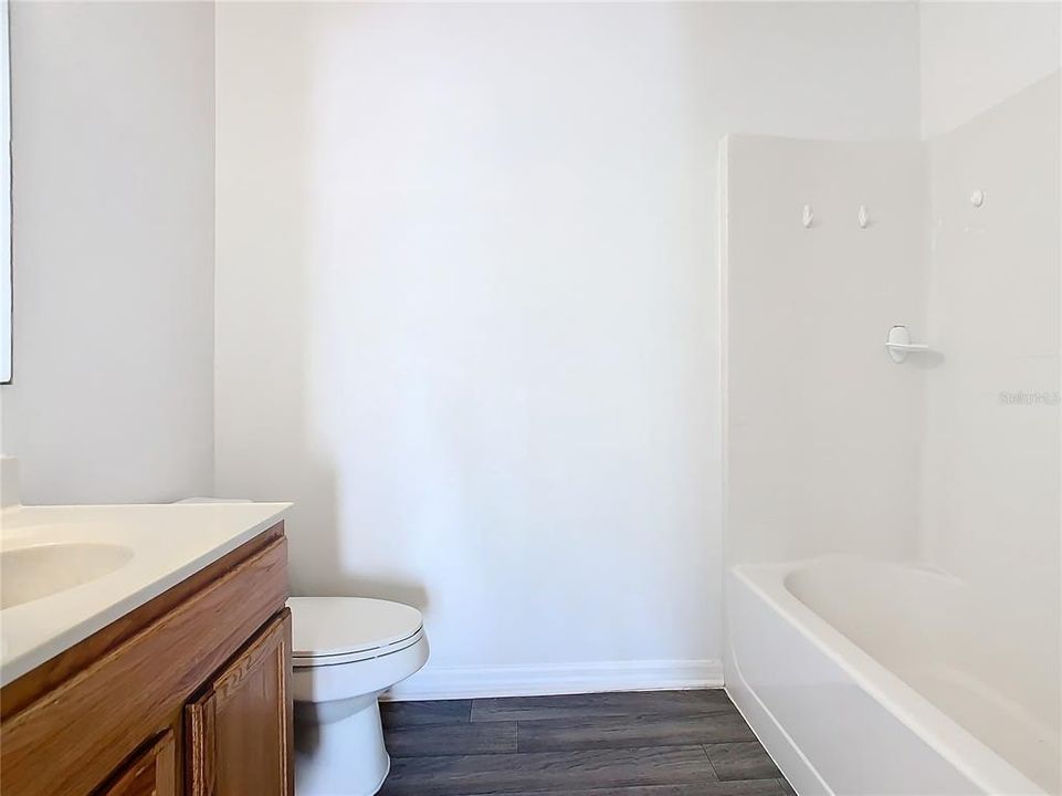 For Sale: $309,000 (3 beds, 2 baths, 1932 Square Feet)