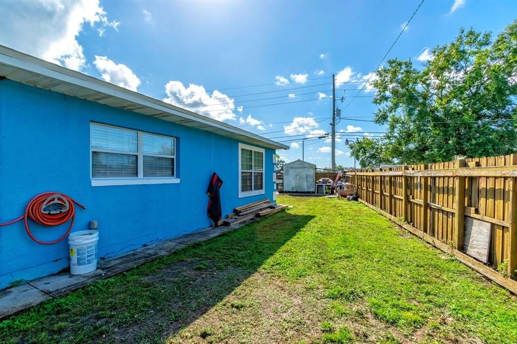 For Sale: $365,000 (3 beds, 2 baths, 1713 Square Feet)