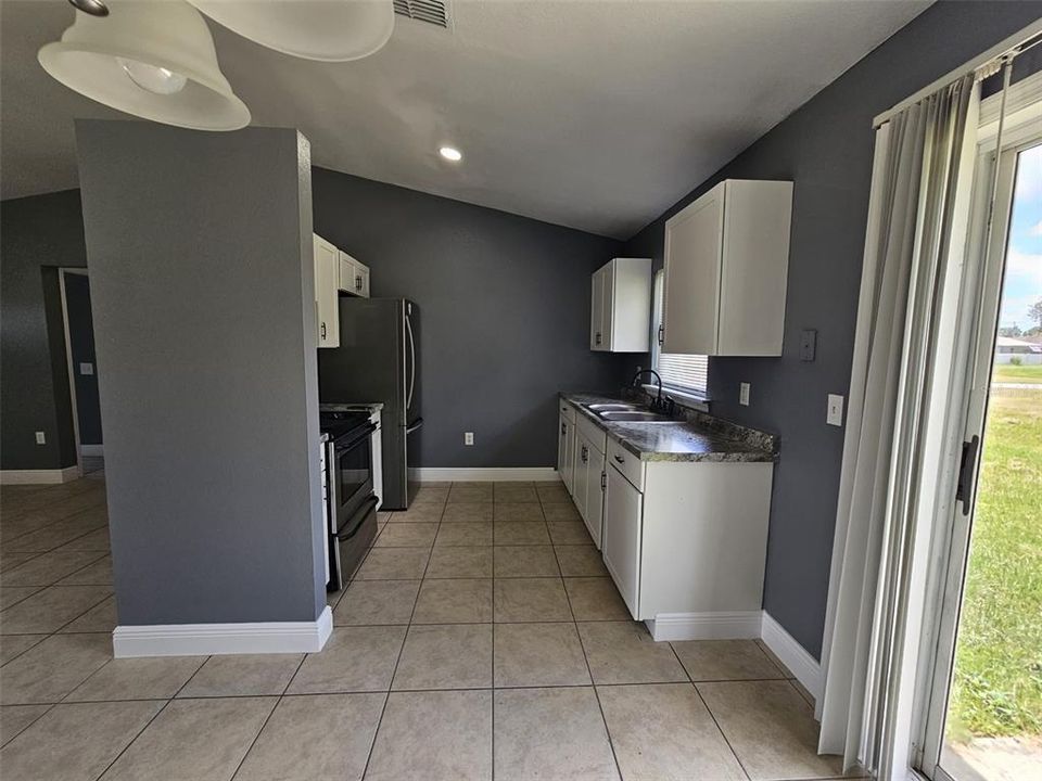 For Sale: $259,990 (3 beds, 2 baths, 1000 Square Feet)