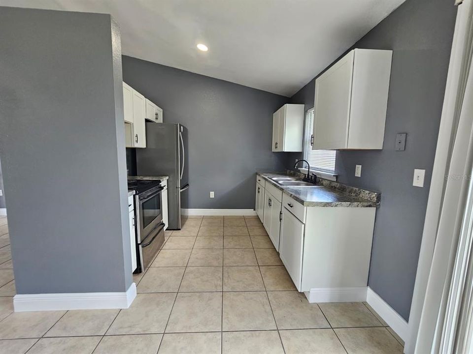 For Sale: $259,990 (3 beds, 2 baths, 1000 Square Feet)