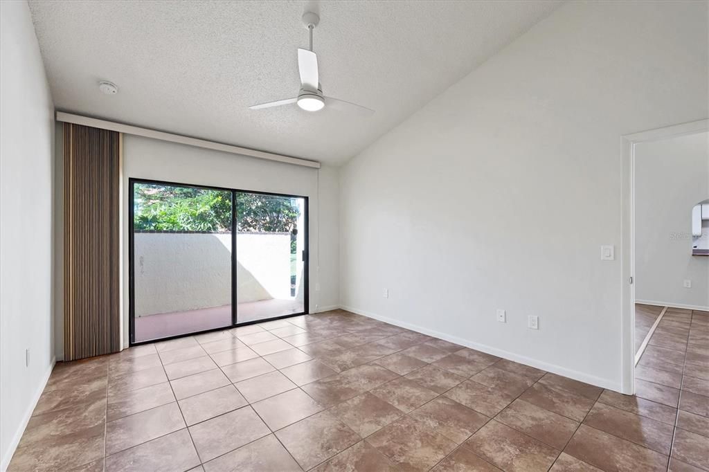 For Sale: $267,000 (2 beds, 2 baths, 1263 Square Feet)