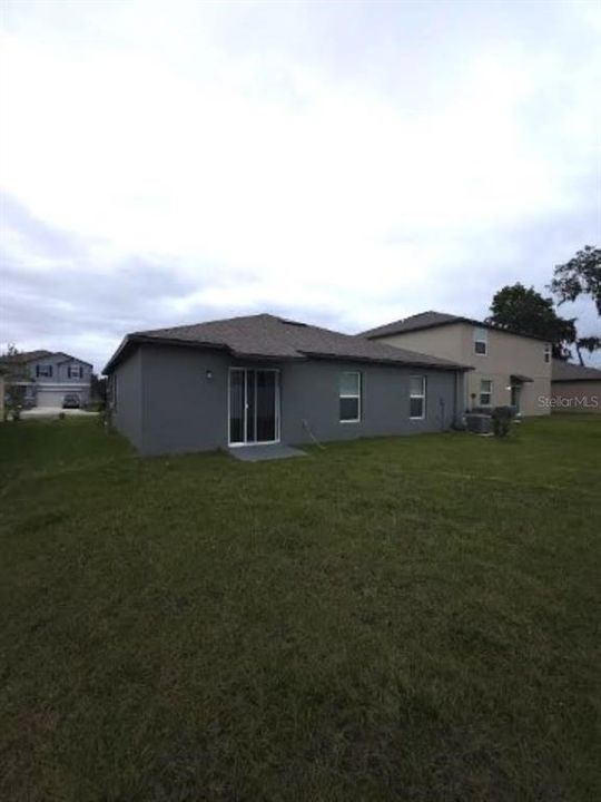 For Rent: $2,295 (4 beds, 2 baths, 1850 Square Feet)