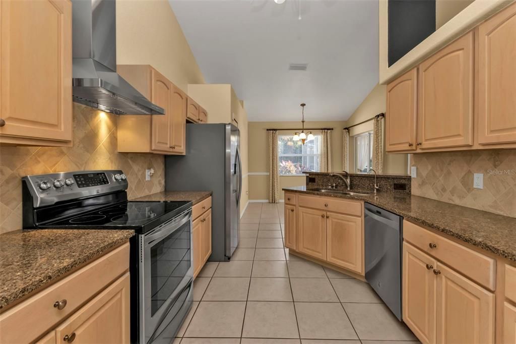 For Sale: $419,000 (3 beds, 2 baths, 1625 Square Feet)