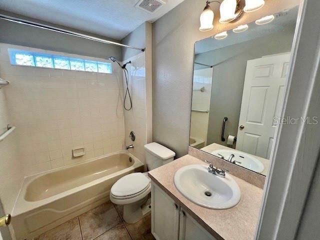 For Rent: $2,300 (3 beds, 2 baths, 1519 Square Feet)