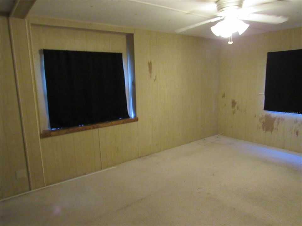 For Sale: $110,000 (3 beds, 2 baths, 1200 Square Feet)