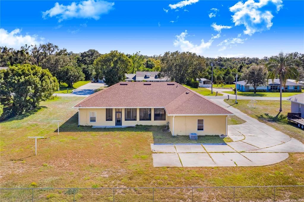 For Sale: $399,900 (3 beds, 2 baths, 2131 Square Feet)