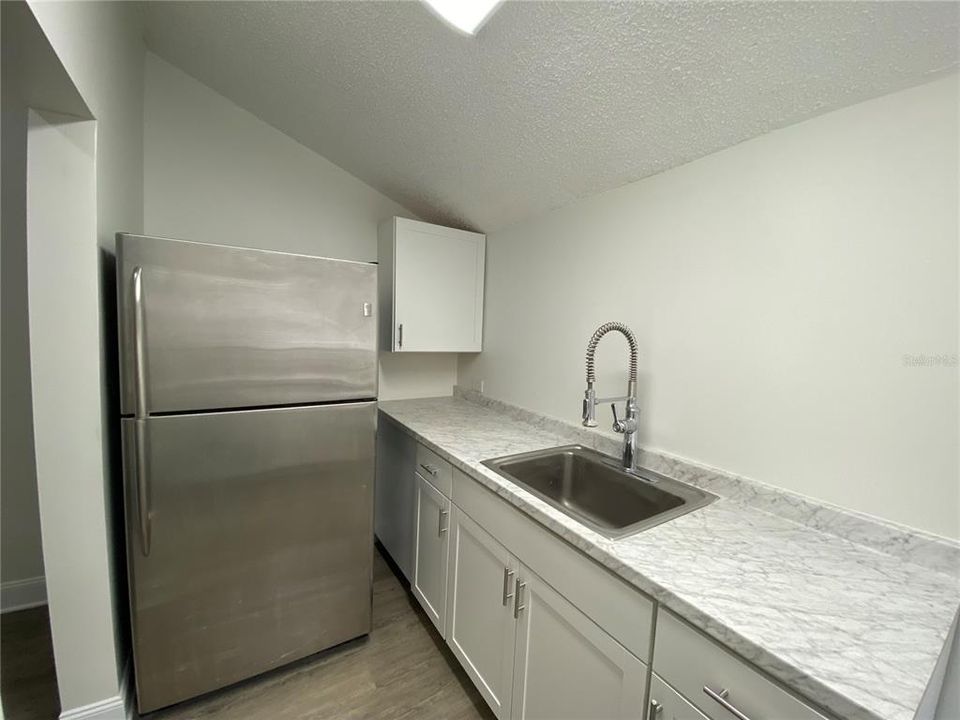 3511 unit B - kitchen