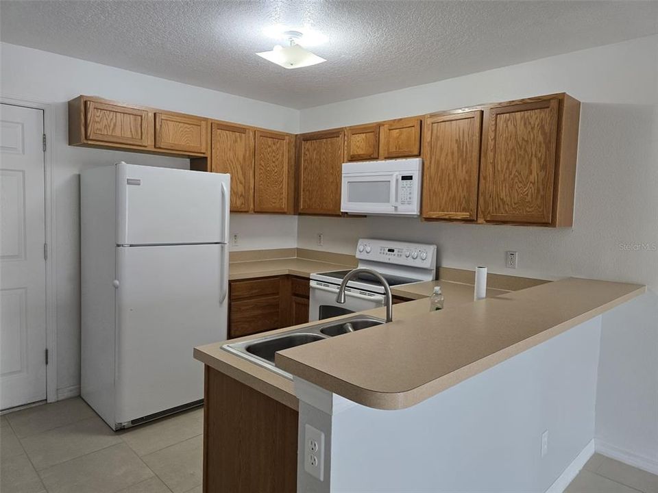 For Rent: $2,150 (3 beds, 2 baths, 1495 Square Feet)