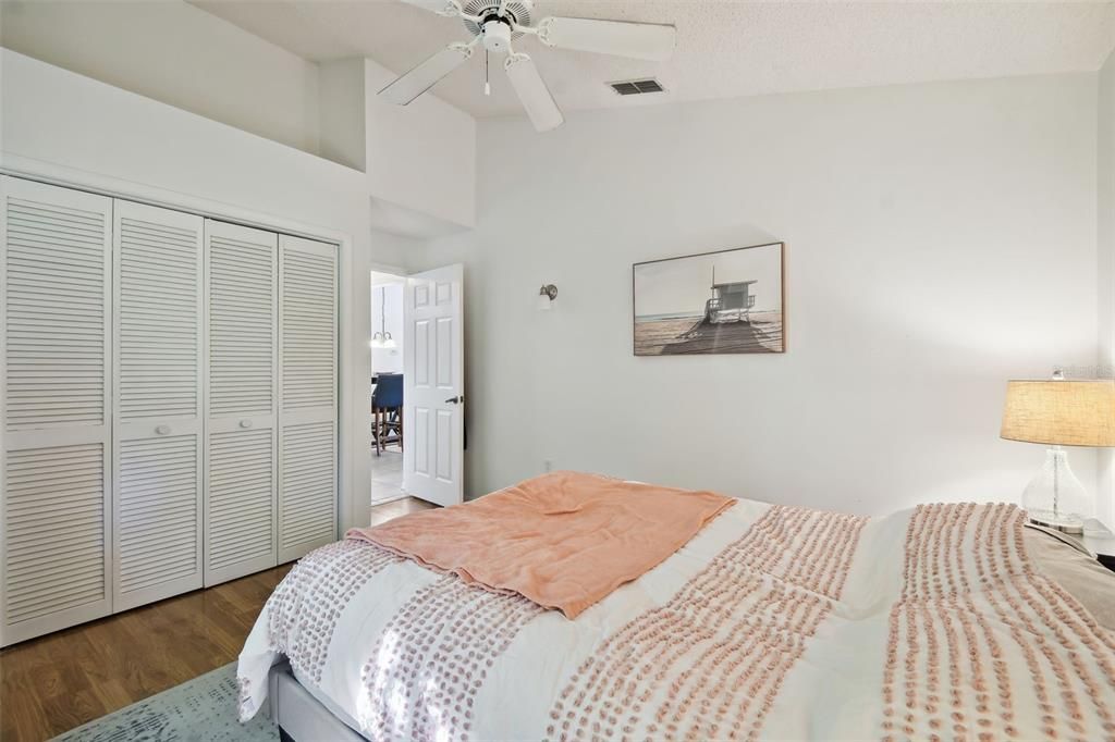 For Sale: $465,000 (3 beds, 2 baths, 1994 Square Feet)