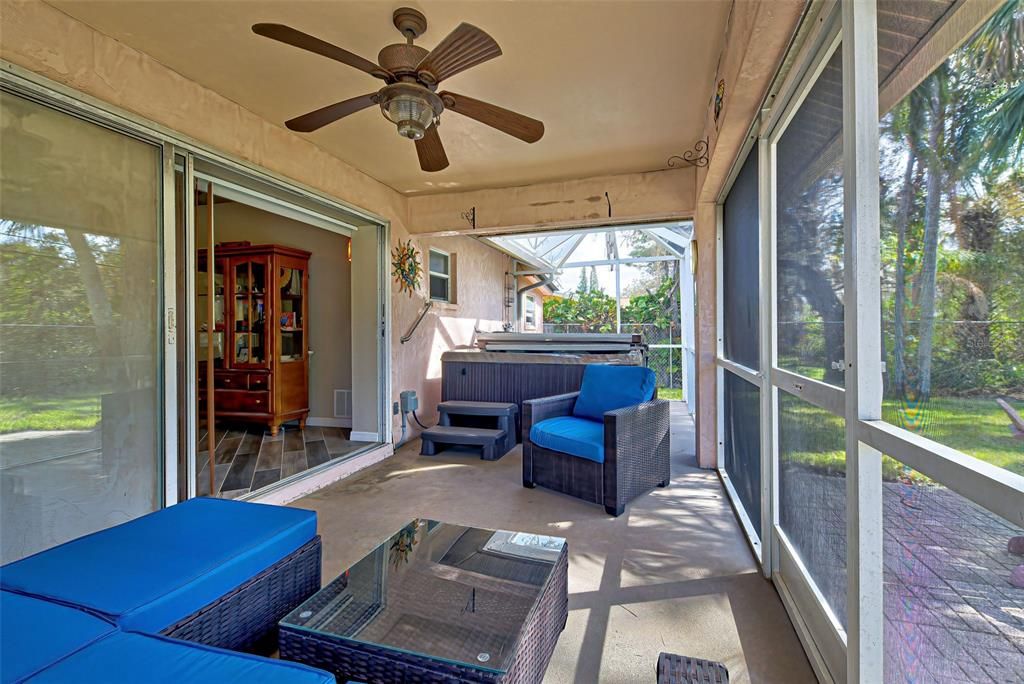 For Sale: $340,000 (2 beds, 2 baths, 1462 Square Feet)