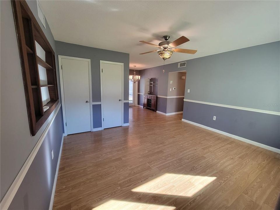 For Rent: $2,345 (3 beds, 2 baths, 1362 Square Feet)