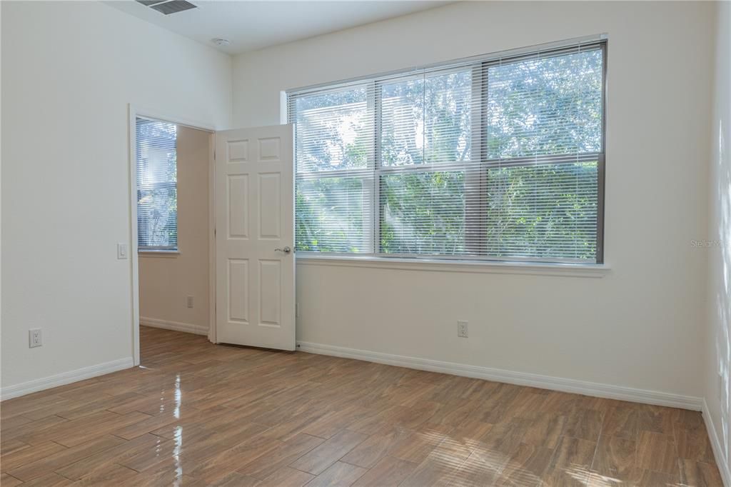 For Sale: $340,000 (2 beds, 2 baths, 1358 Square Feet)