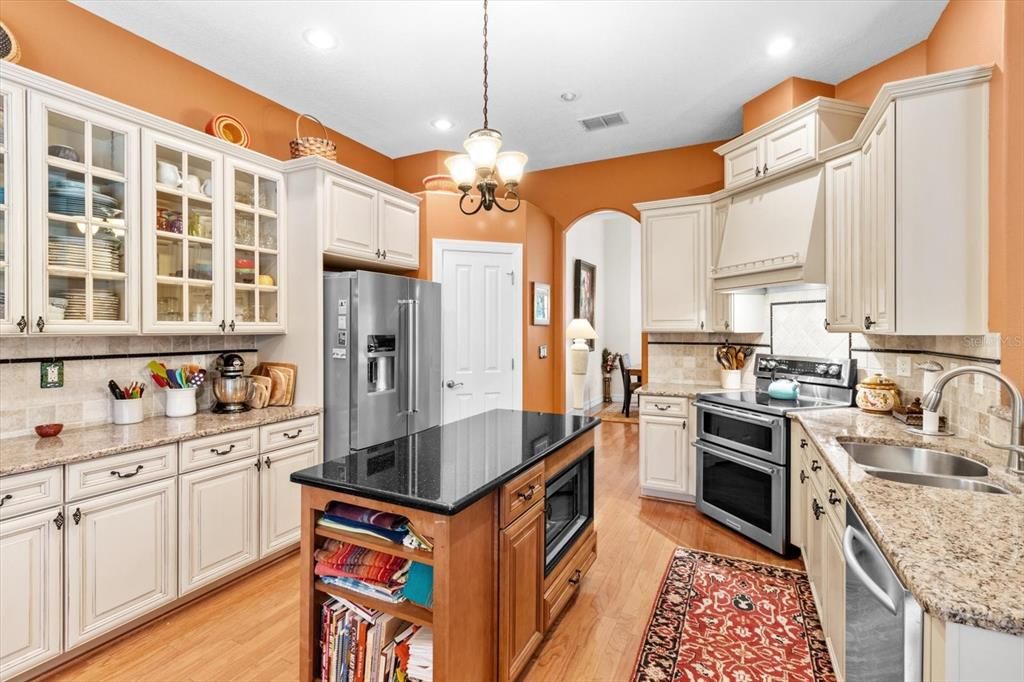 Gourmet kitchen with center island and double ovens!