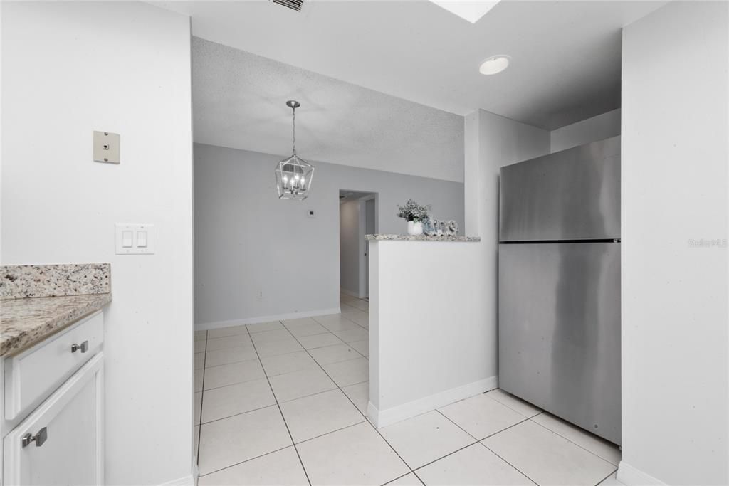 For Sale: $197,000 (2 beds, 2 baths, 1065 Square Feet)